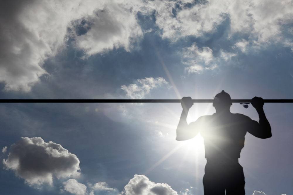 chin-up hand position