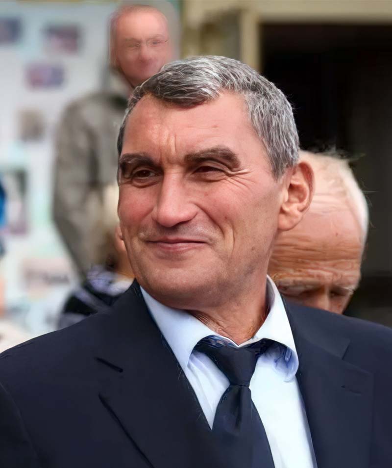 Рустам Ахметов